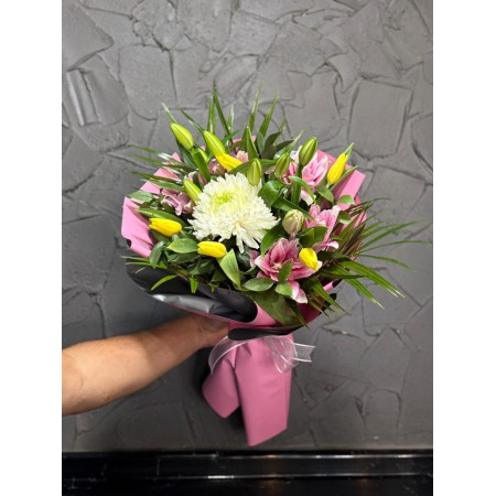 Pembe Lilyum & Sarı Lale Buketi